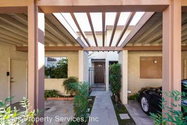 Main picture of 5218 Village Circle Dr