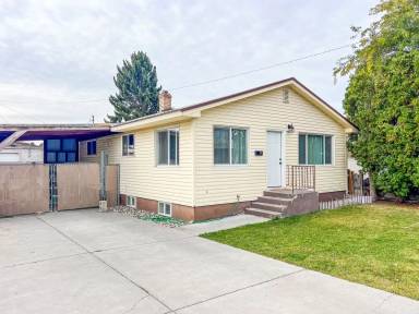 Main picture of 147 W Fremont Ave