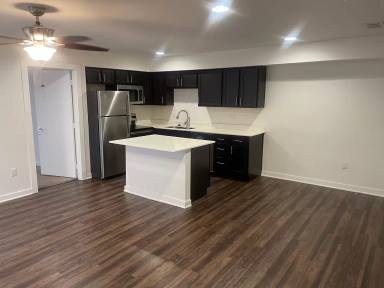 Main picture of 2106 Bennett Ave