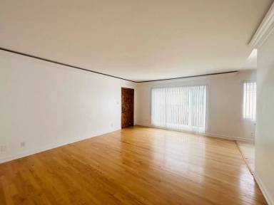 Main picture of 3645 Kelton Ave