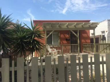 Main picture of 4322 Poplar St