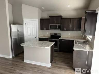 Main picture of 4562 N Dyver Ave