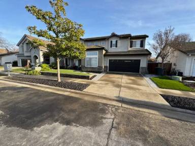 Main picture of 808 Madison Way