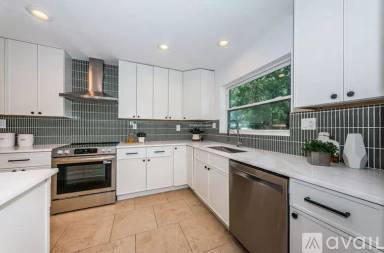 Main picture of 4106 W Fielder St