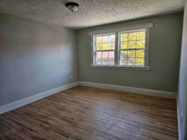 Main picture of 27 Washington St