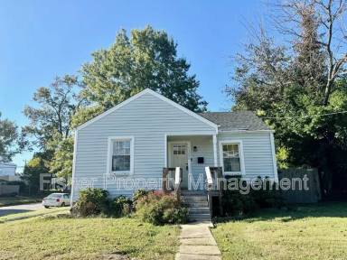 Main picture of 1300 N 32nd St