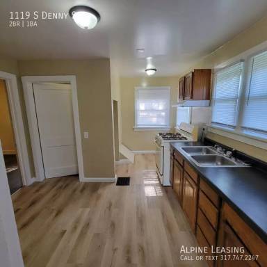 Main picture of 1119 S Denny St