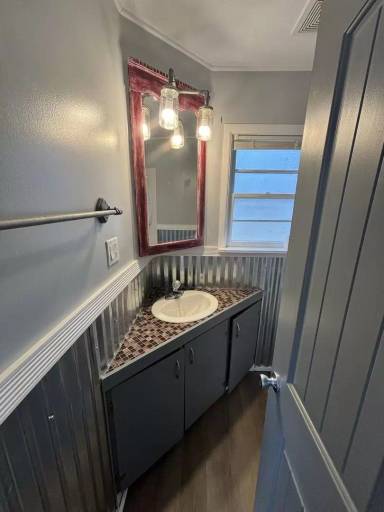 Main picture of 1527 Cranfield Rd