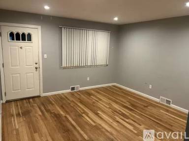 Main picture of 7505 Marian Ave