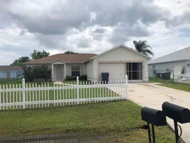Main picture of 301 Lauderdale Ct