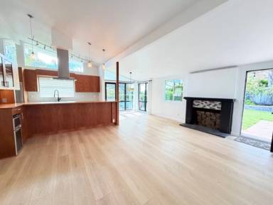 Main picture of 805 Margo St