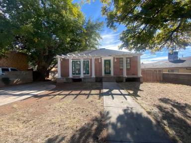 Main picture of 78 E 300 S