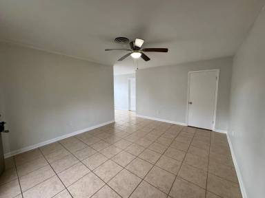 Main picture of 6493 Marcie St