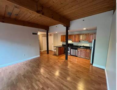 Main picture of 335 Cypress St