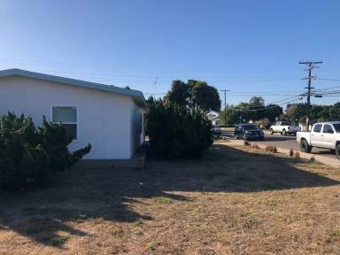 Main picture of 905 3rd St