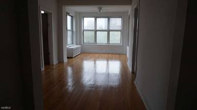 Main picture of 939 W Carmen Ave