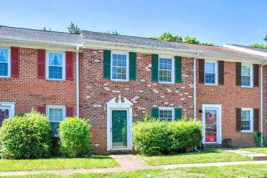 Main picture of 2420 Lafayette Blvd
