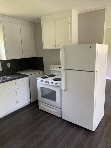 Main picture of 1702 Lakeview Dr