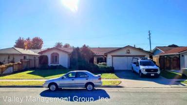 Main picture of 2373 Walden Sq