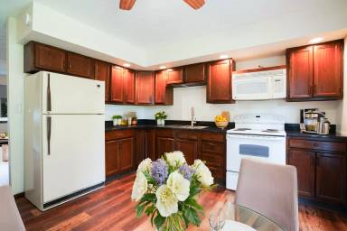 Main picture of Hazel Street Apartments