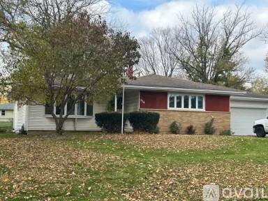 Main picture of 234 N Maple St