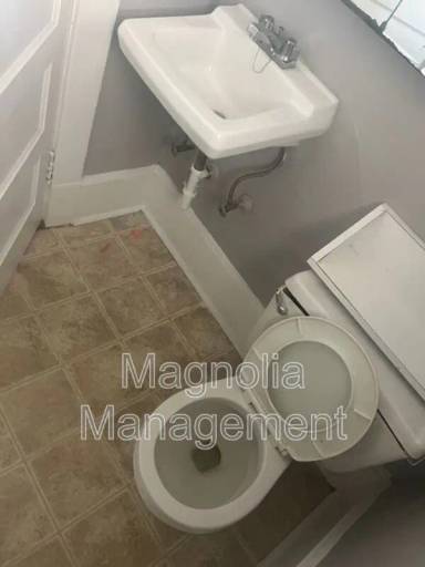 Main picture of 1647 Oxford Rd