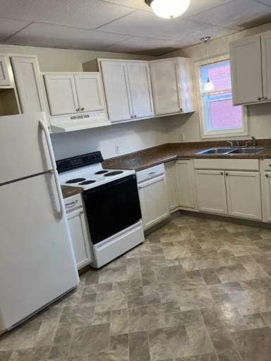 Main picture of 227 Main St