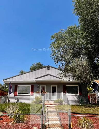 Main picture of 216 W Ramona Ave