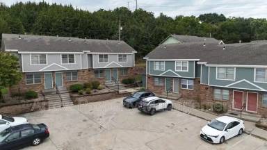 Main picture of 1246 S Jackson St