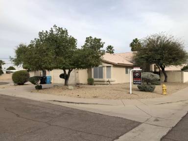 Main picture of 15839 N 32nd Pl