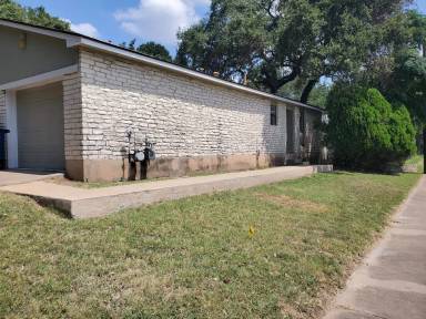 Main picture of 6500 Columbia Oaks Ct