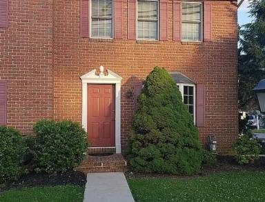 Main picture of 9 Ridge Ave