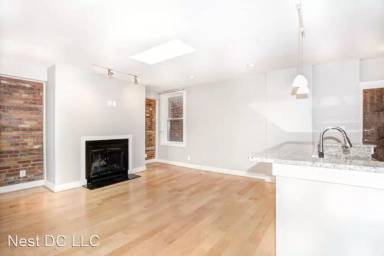 Main picture of 1451 Harvard St NW