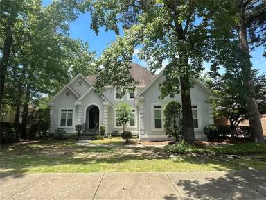 Main picture of 9854 Wyncrest Cir