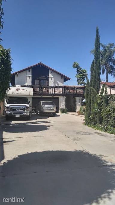 Main picture of 7258 Luxor St
