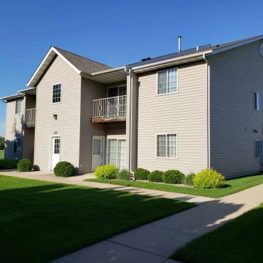 Main picture of 493 Oak St