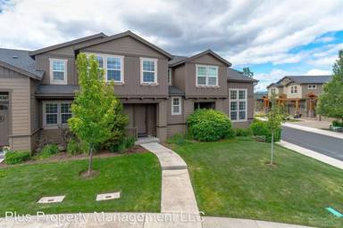 Main picture of 629 SW Peak View Pl