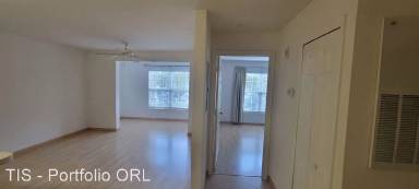 Main picture of 5459 Vineland Rd