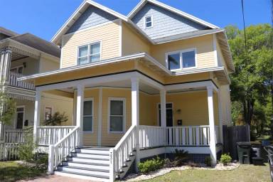 Main picture of 331 E 5th St