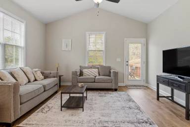Main picture of 3003 Bryant St