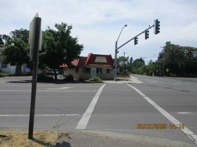 Main picture of 1030 River Rd