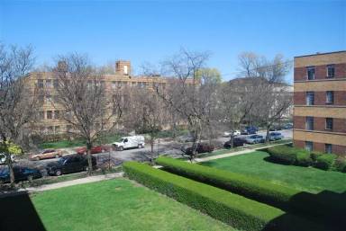 Main picture of New Center Plaza