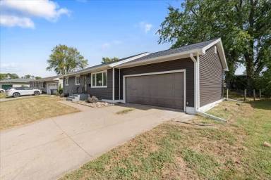 Main picture of 1237 Hilltop Dr