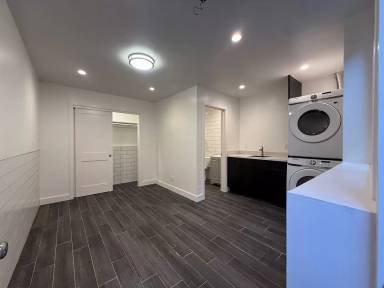 Main picture of 1642 Palou Ave