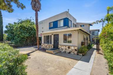Main picture of 3005 S Normandie Ave