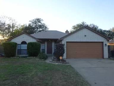 Main picture of 2200 Heights Dr