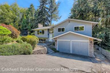 Main picture of 8601 70th St NE