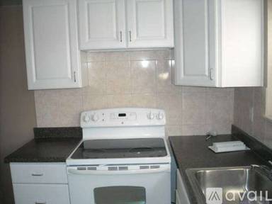Main picture of 61 Furness Pl