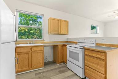 Main picture of 2020 NE Rodney Ave
