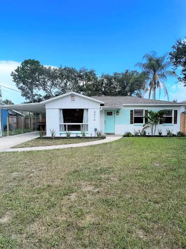 Main picture of 3310 W Ballast Point Blvd